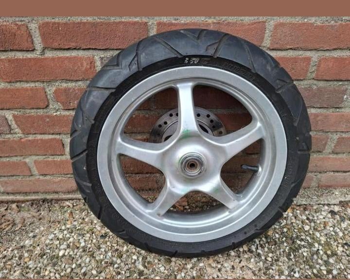 Scooter achterwiel met band en remschijf, Ophalen of Verzenden, Gebruikt, Overige typen, Overige merken