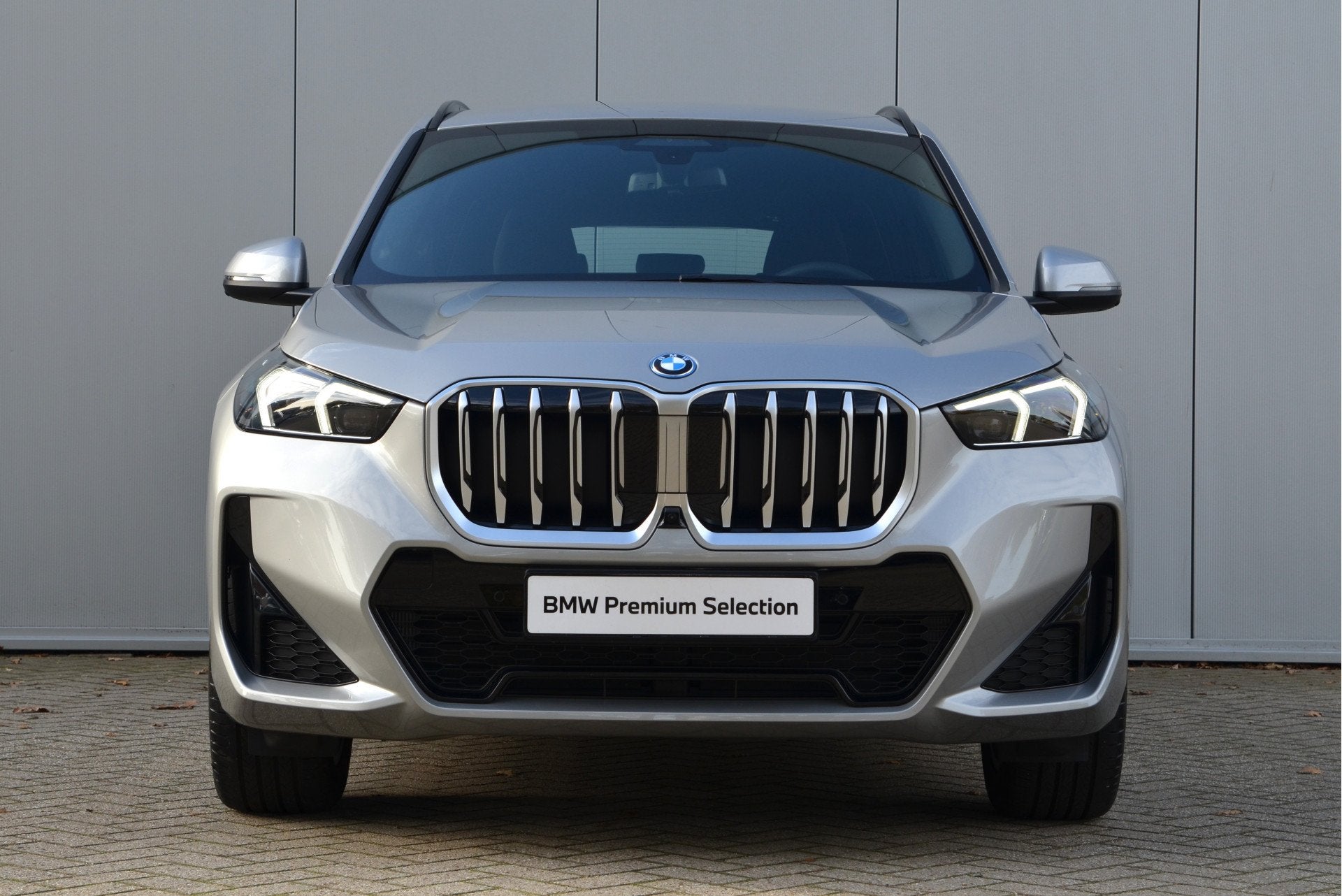 BMW X1 xDrive30e High Executive M Sport Automaat / Trekhaak, Auto's, BMW, 12 maanden, Zwart, Bedrijf, Vierwielaandrijving