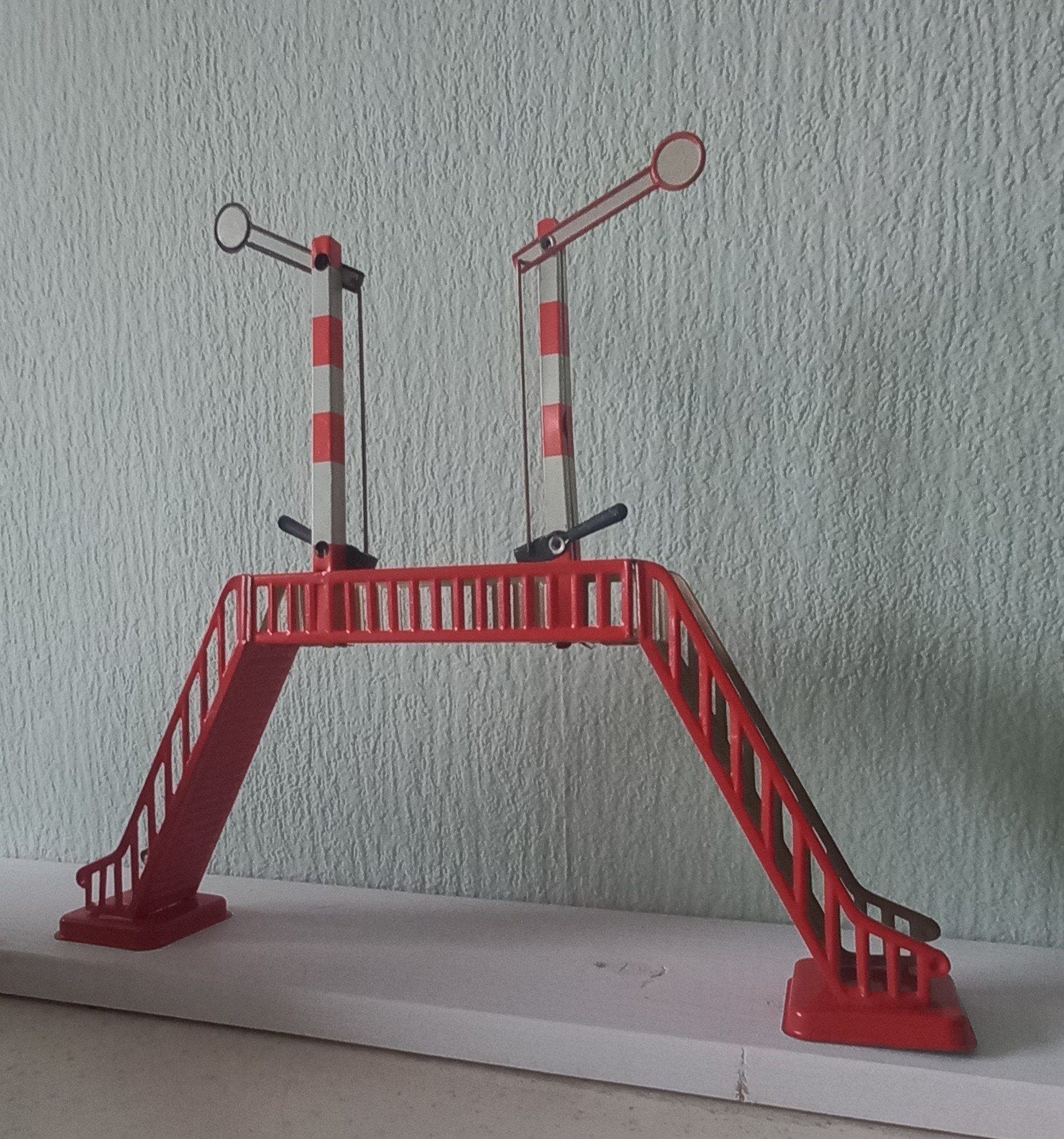 Modespoor signaal - voetgangersbrug., Hobby en Vrije tijd, Gebruikt, Gelijkstroom of Wisselstroom, Overige typen, Ophalen of Verzenden