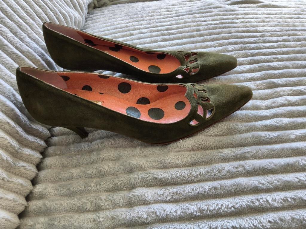Dolce & Gabbana donker olijfgroene suède pumps, maat 37, Dolce & Gabbana, Pumps, Ophalen of Verzenden, Zo goed als nieuw