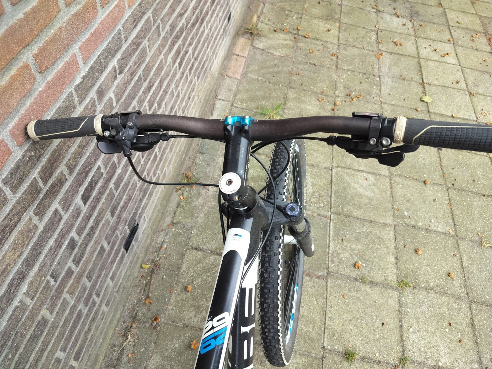 Foto 5 van Cube Acid Competition Line 29 inch