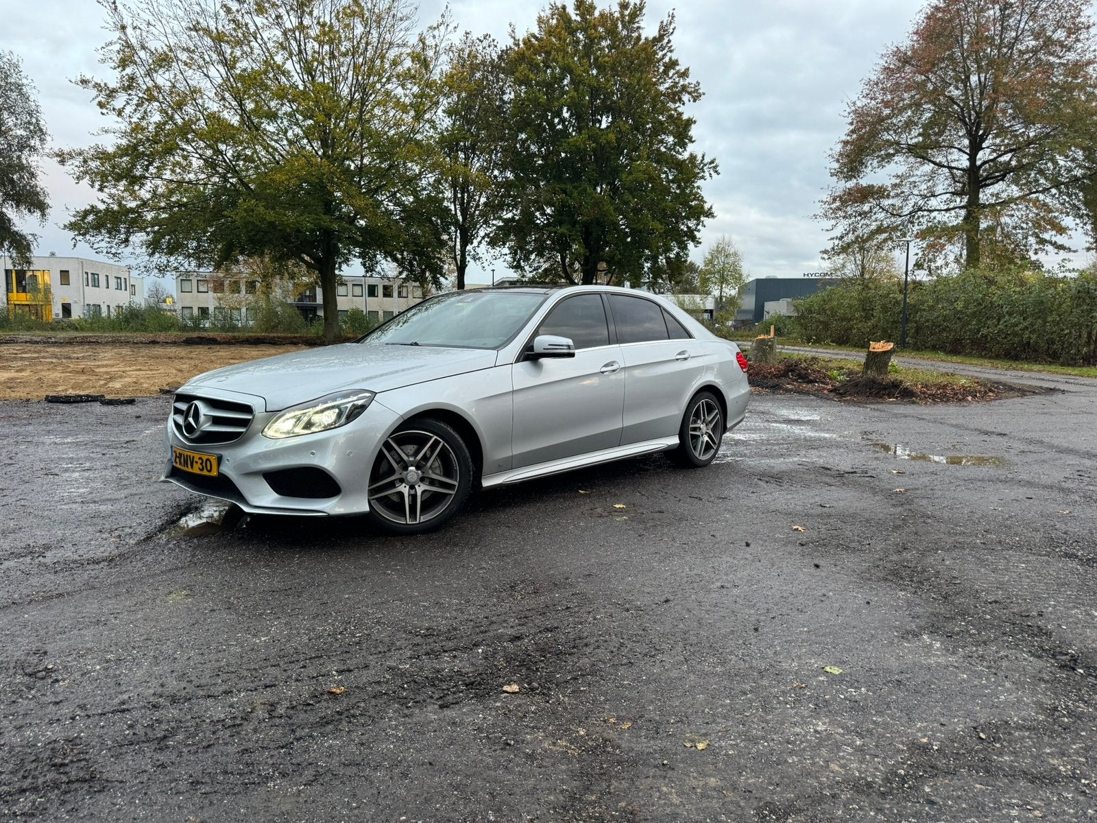 Mercedes-Benz E-Klasse E200 2.0 AMG Line Aut7 2013 Grijs, Auto's, Mercedes-Benz, Automaat, Achterwielaandrijving, 4 cilinders