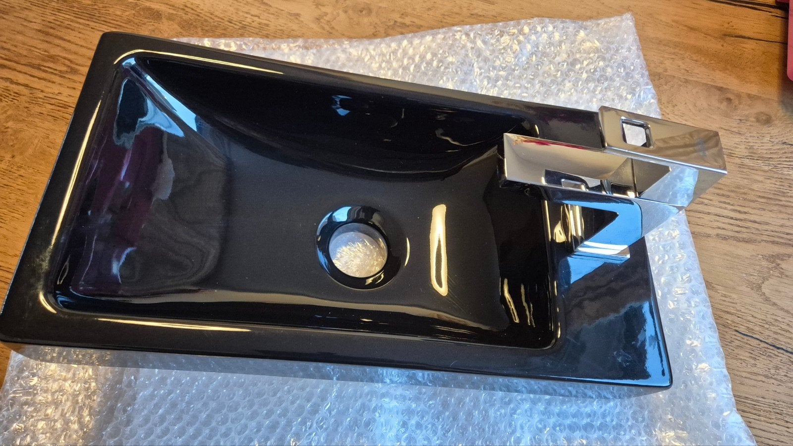 Nieuw zwart fontein 40x22 met Grohe kraan, plug en Hansgrohe, Ophalen, Nieuw, Wastafel