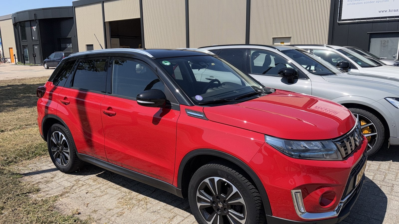 Suzuki Vitara 1.4 Boosterjet 129pk Smart Hybrid 2022 Rood, Auto's, Suzuki, Stof, 4 cilinders, 129 pk, 49 €/maand