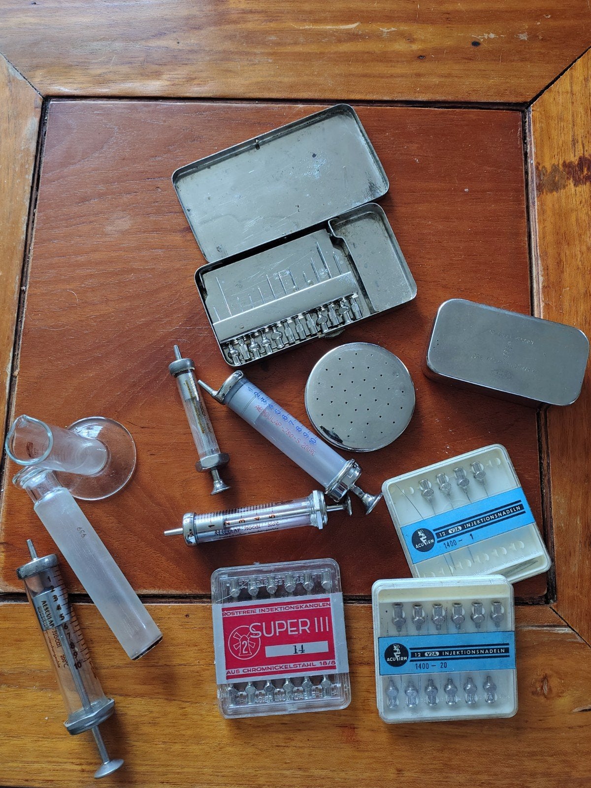 Vintage Medische Set: Spuiten, Naalden & Bewaardoos, Ophalen of Verzenden