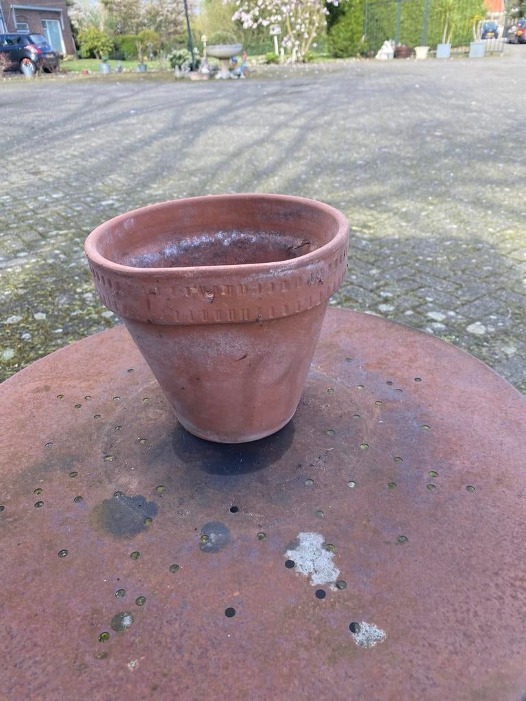 Vijf terracotta muur bloempotten, Tuin en Terras, Ophalen, Rond, Zo goed als nieuw, Aardewerk