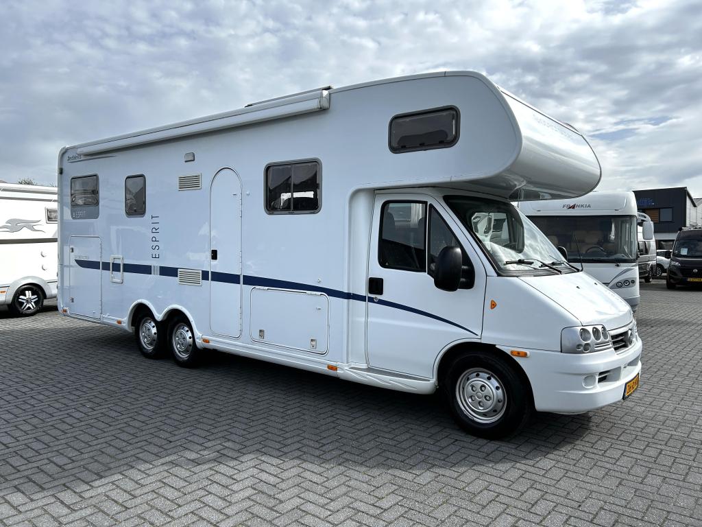 Dethleffs Globetrotter Esprit AlkoofDwarsbed/2005/8.3M/Airco, Caravans en Kamperen, Campers, Alkoof, Fiat, Bedrijf, Dethleffs