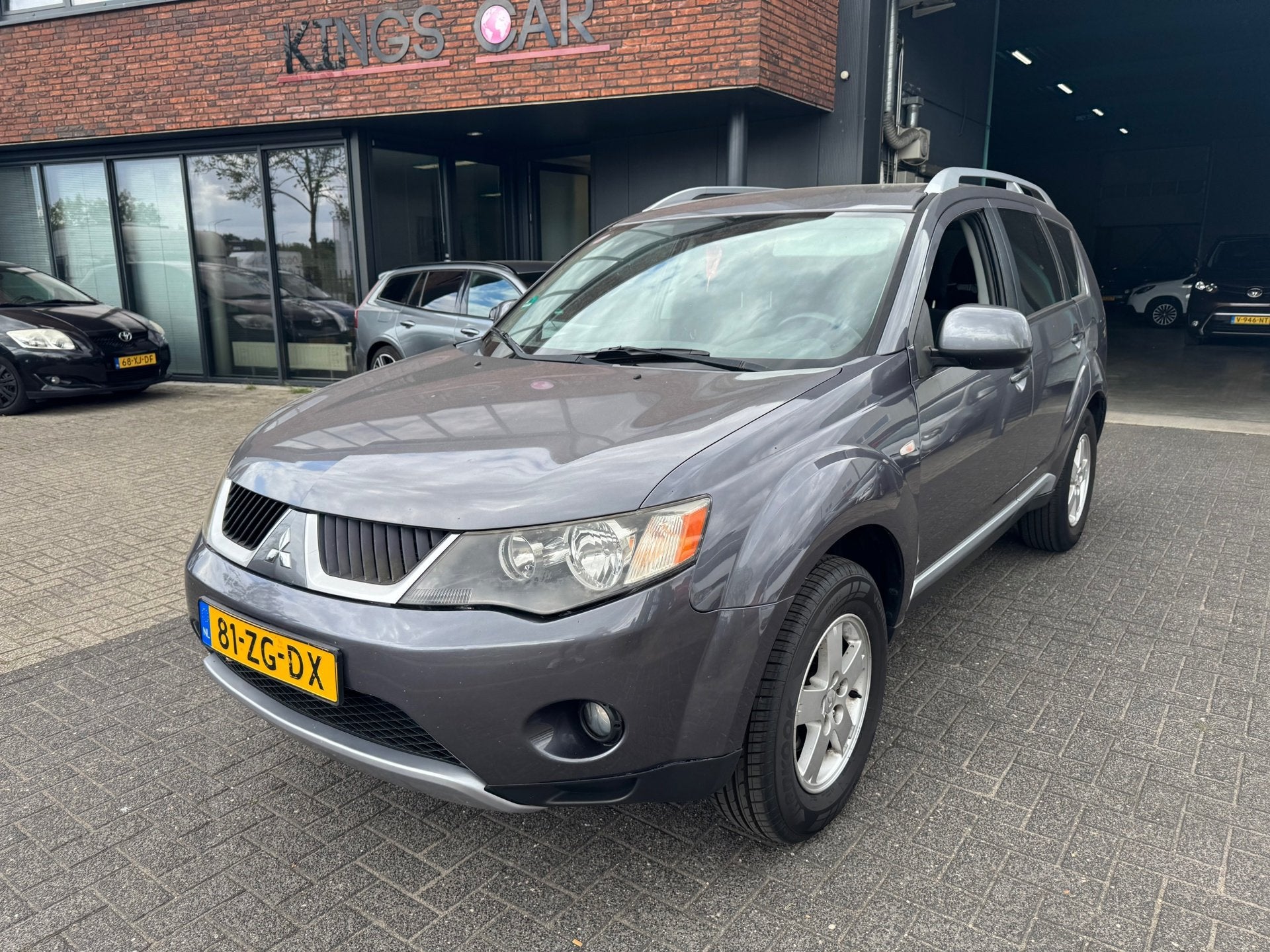 Mitsubishi Outlander 2.4 Intro Edition 2WD AIRCO LMV TREKHAA, Auto's, Voorwielaandrijving, 4 cilinders, 1465 kg, Bedrijf