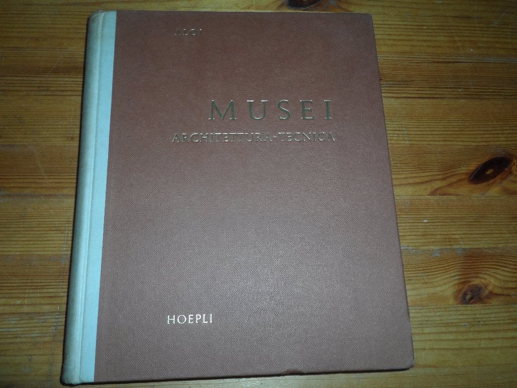 Roberto Aloi - Musei, Ophalen of Verzenden, Zo goed als nieuw, Architectuur algemeen