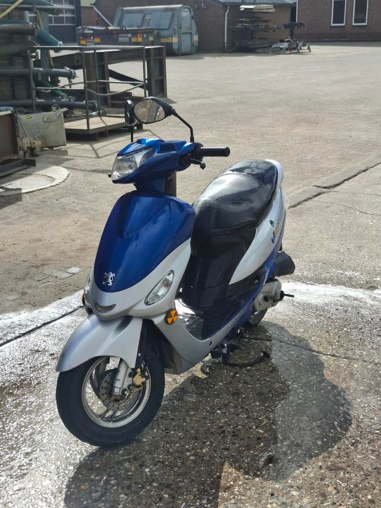 Peugeot V-Clic gele plaat tekoop of inruil, Fietsen en Brommers, Scooters | Peugeot, Ophalen, Gebruikt, Overige modellen, Maximaal 45 km/u