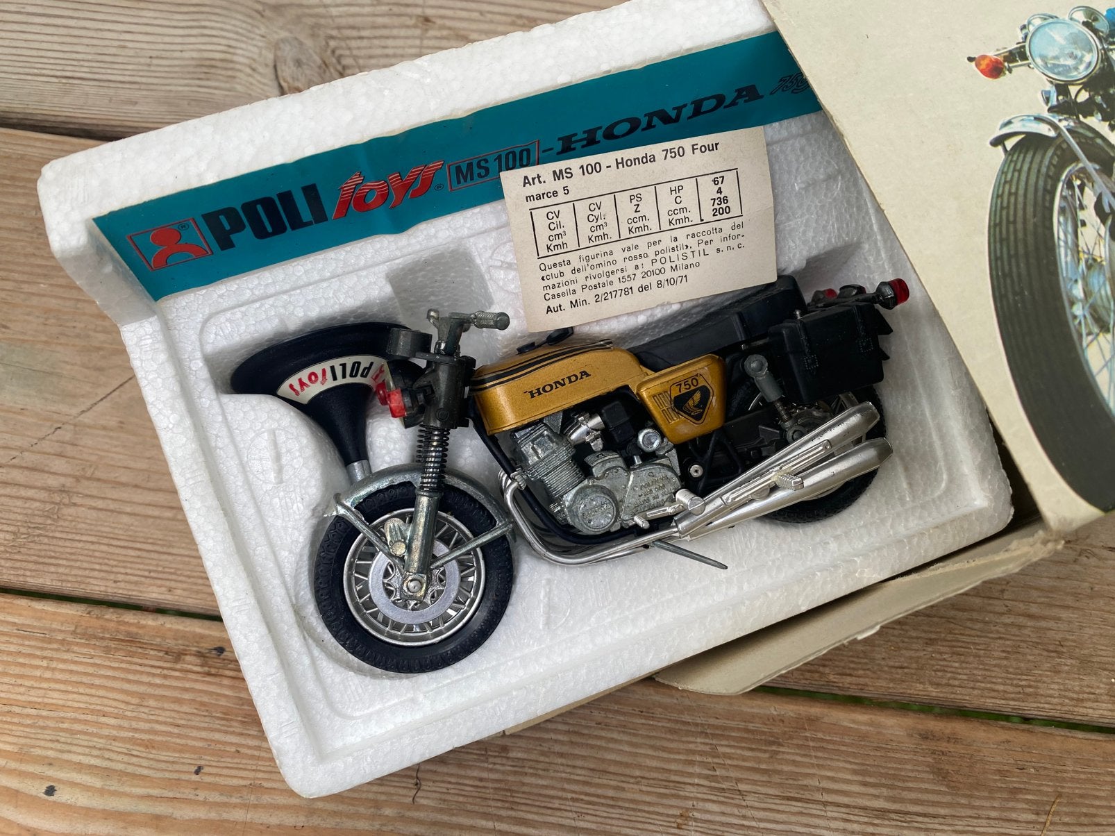 Honda 750 Four * metalen model, Hobby en Vrije tijd, Overige merken, Ophalen of Verzenden, Zo goed als nieuw, Groter dan 1:32
