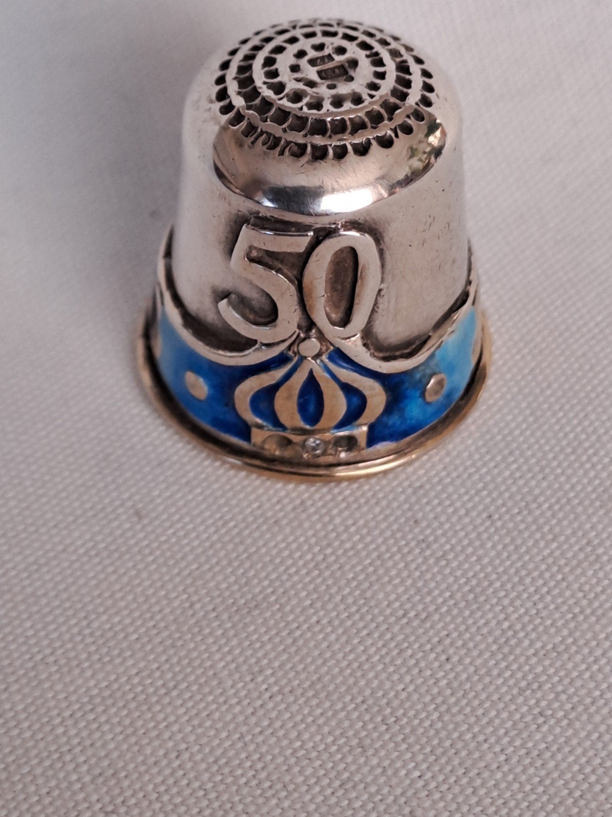 Zilveren vingerhoed Juliana-Bernhard 50 jaar getrouwd 1937-1, Antiek en Kunst, Antiek | Goud en Zilver, Ophalen of Verzenden