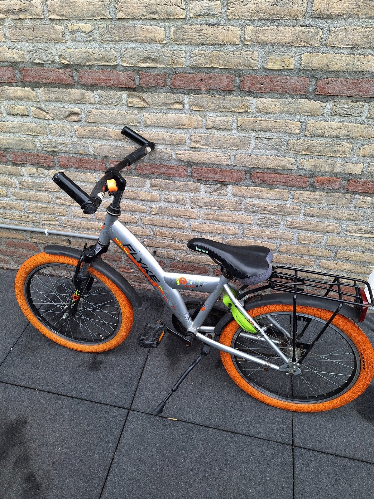Flyke Sportbike 16 inch kinderfiets - Oranje banden, Ophalen, Terugtraprem, Flyke, 16 tot 20 inch