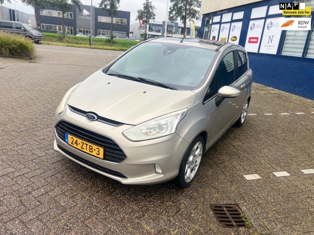 Ford B-Max 1.0 EcoBoost Titanium(( NIEUWE DISTRIBUTIE/APK NI, Auto's, Ford, Voorwielaandrijving, Euro 5, 101 pk, Gebruikt