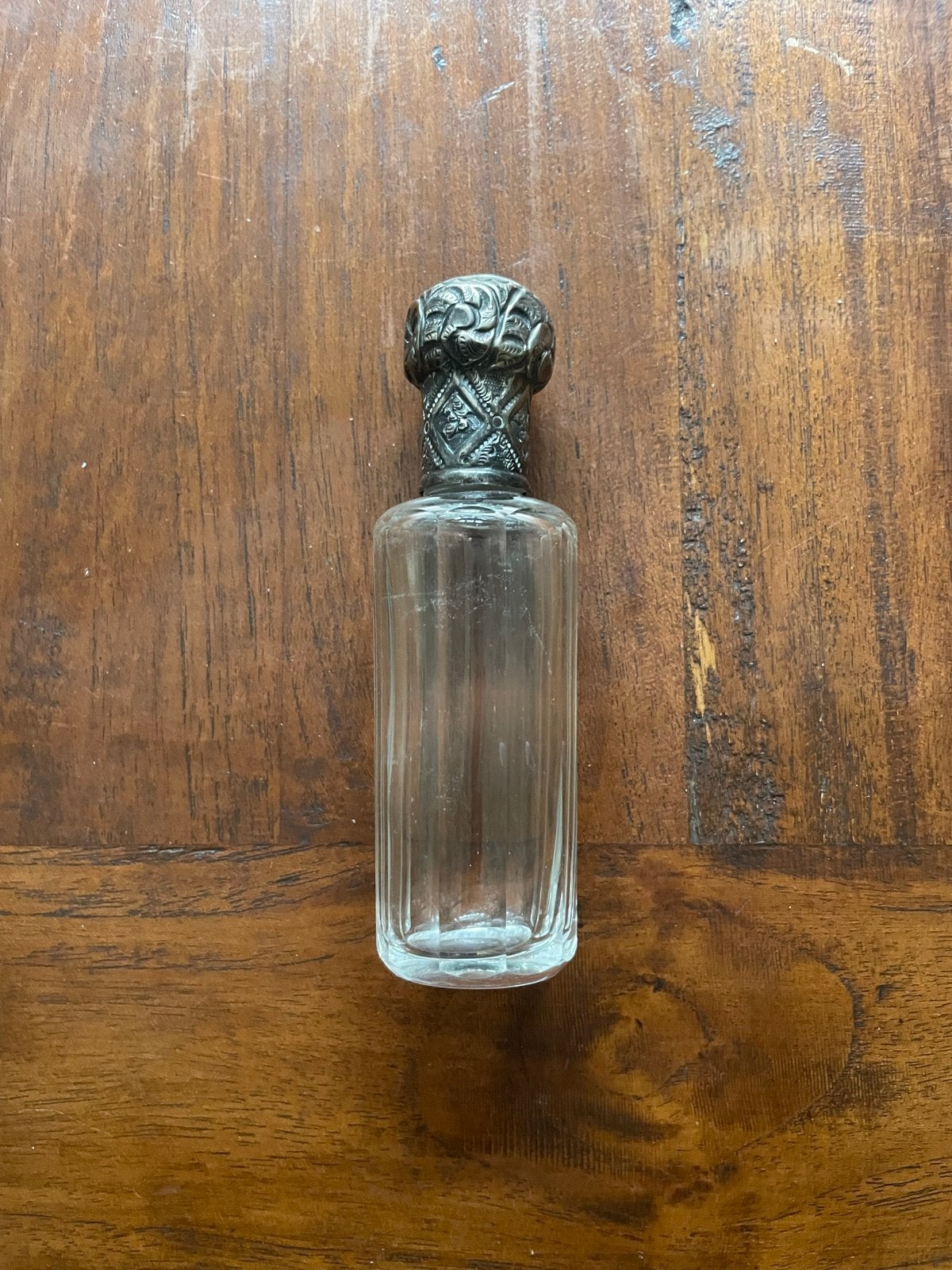 Antieke parfumfles met zilveren dop, Ophalen of Verzenden