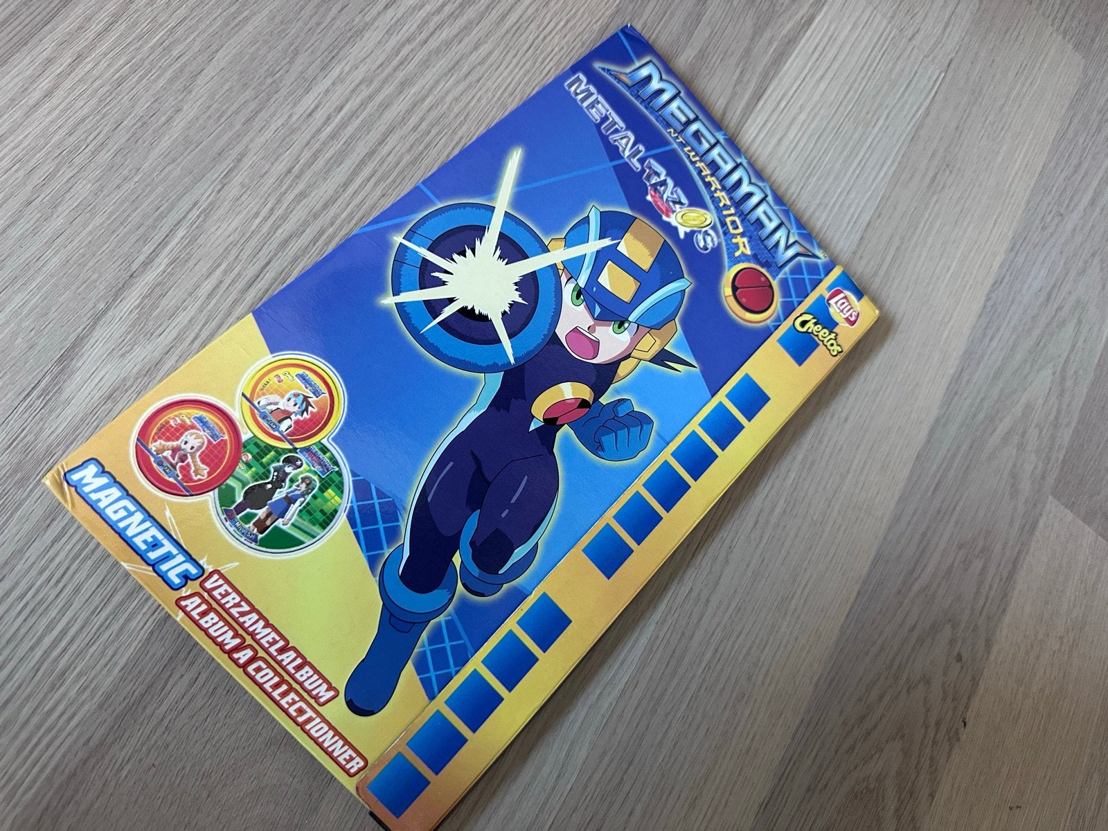 MegaMan Metal Razo's verzamelalbum (2 ontbrekende schijfjes), Verzenden, Map, Album of Poster, Met verzamelmap(pen)