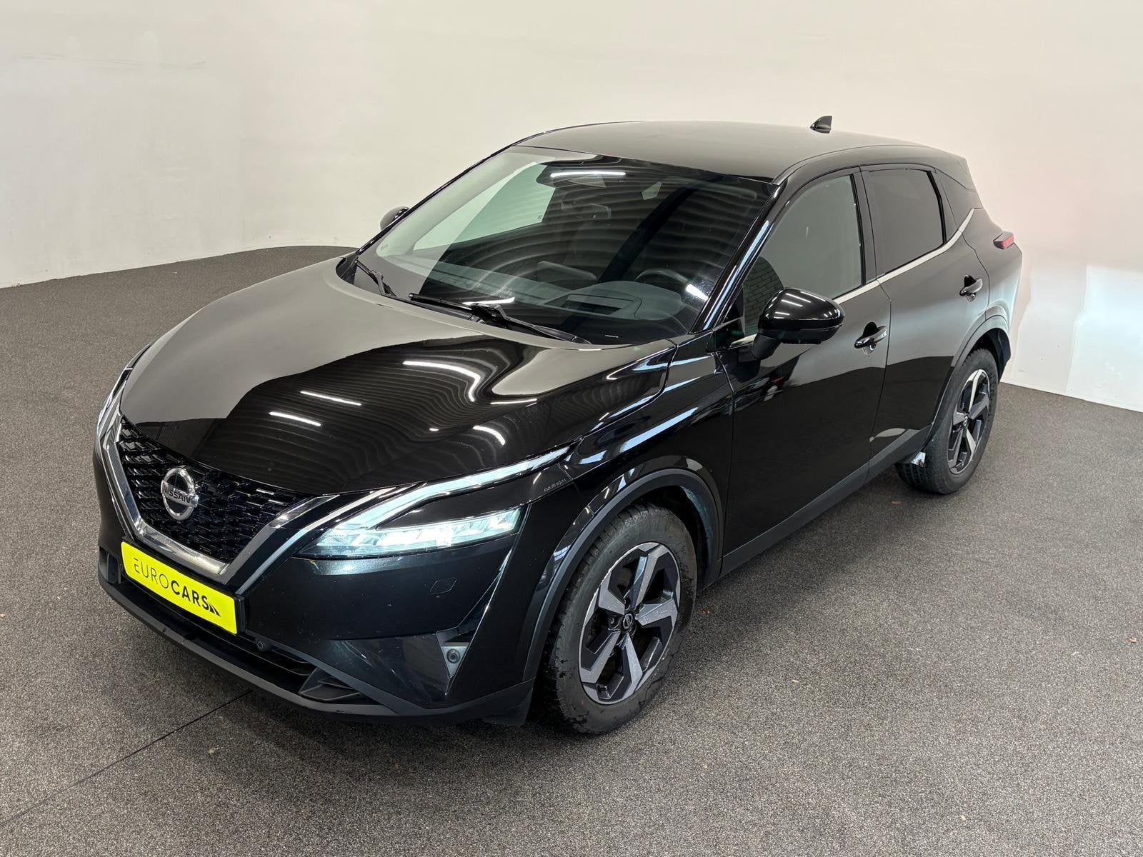 Nissan Qashqai 1.3 MHEV Xtronic N-Connecta Airco ECC Navi Ca, Dealer onderhouden, Stof, Zwart, Bedrijf
