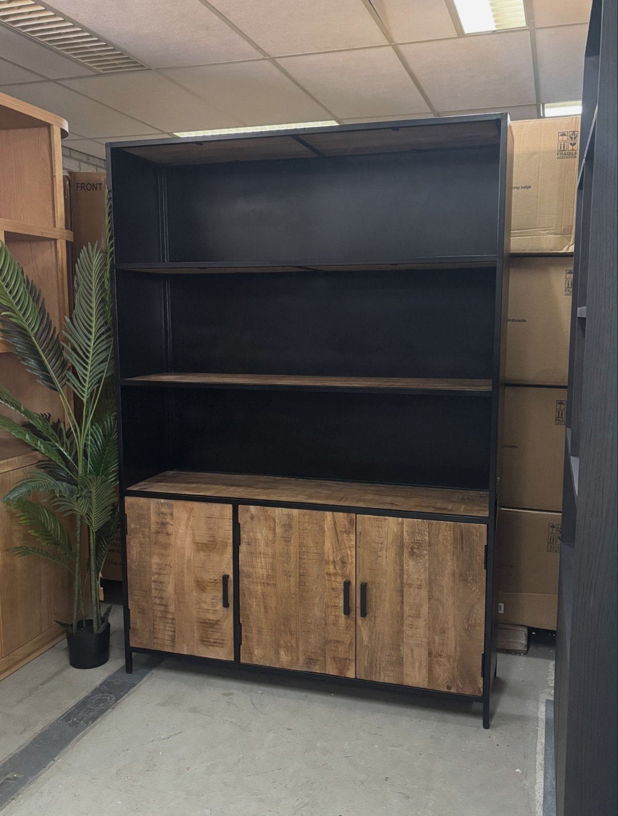 Kabinetkast Sturdy Mangohout, 140 cm van Livingfurn, Ophalen, ., Nieuw, Livingfurn