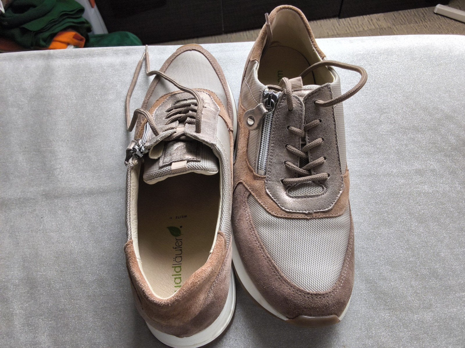 nieuwe damesschoenen beige maat 41 breedte maat h, Ophalen of Verzenden, Nieuw, Beige, Sneakers of Gympen