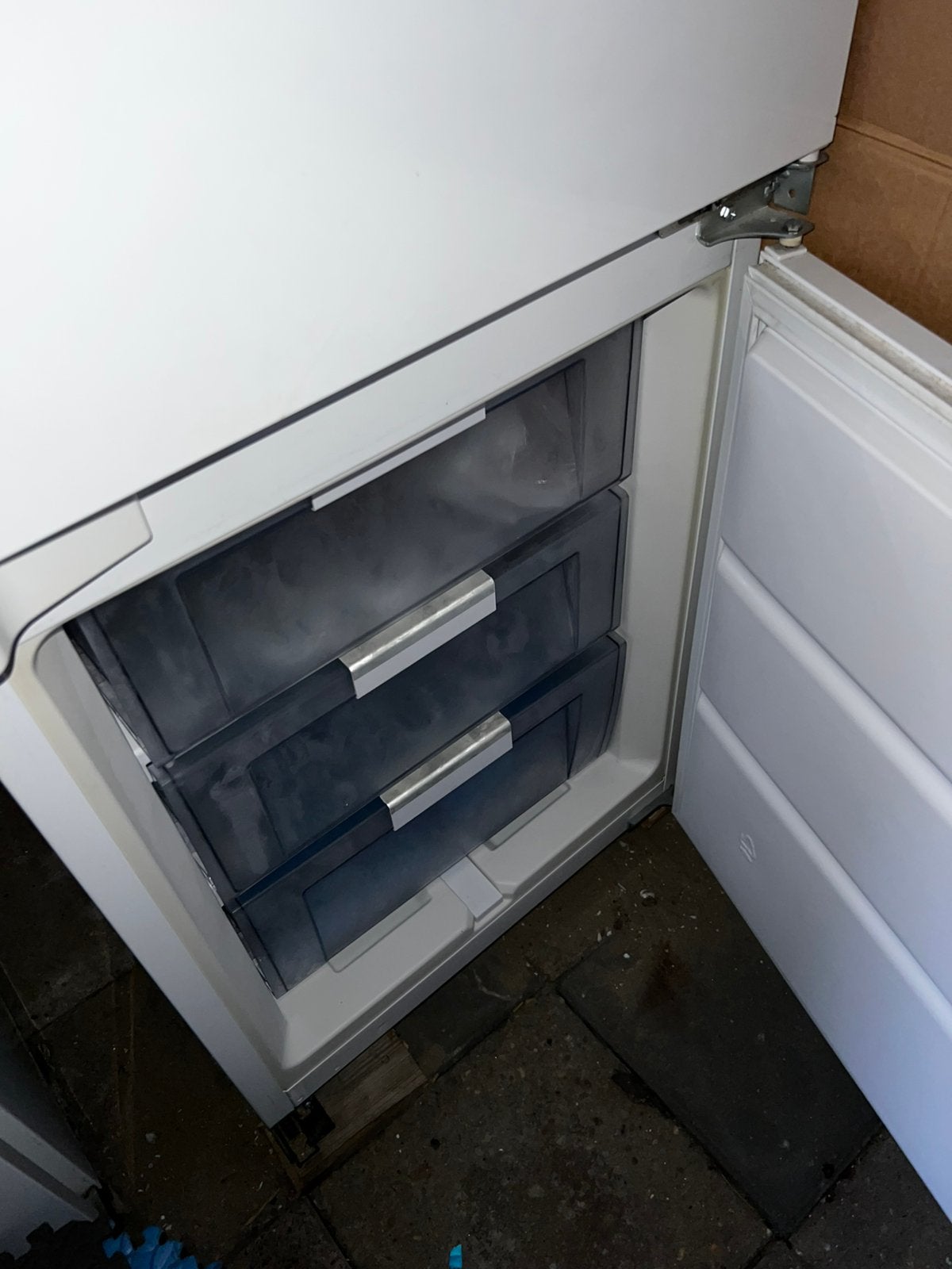 IKEA / Whirlpool Inbouw Koelvriescombinatie (Inbouw Koelkast, Minder dan 60 cm, Zo goed als nieuw, Inbouw, 160 cm of meer
