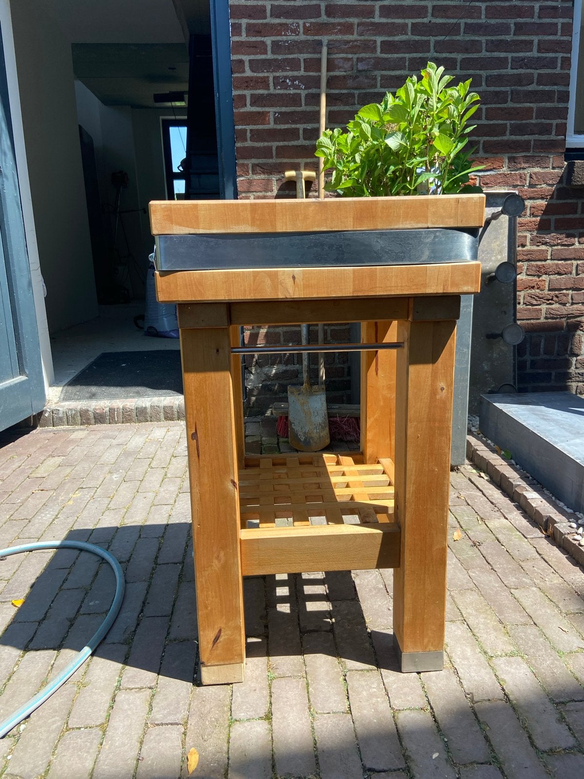 Robuuste houten slagersblok/hakblok met onderstel, Huis en Inrichting, Ophalen, Hout, Overige typen, Gebruikt