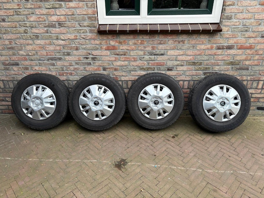 Banden all season/alle seizoenen, Auto-onderdelen, Ophalen, 15 inch, All Season, Band(en)