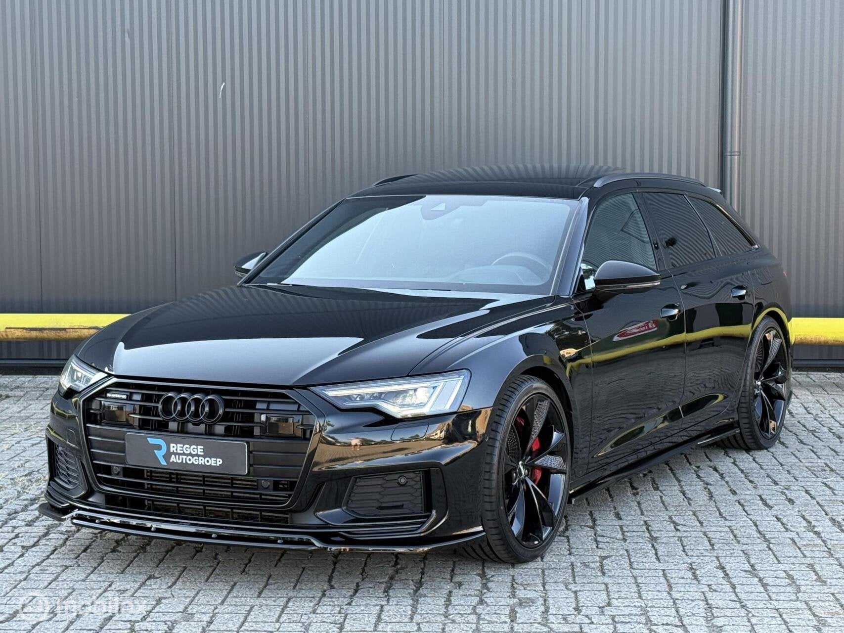 Audi A6 Avant 55 TFSI e quattro Competition MAXTON | S6, Auto's, Automaat, Gebruikt, 4 cilinders, Zwart