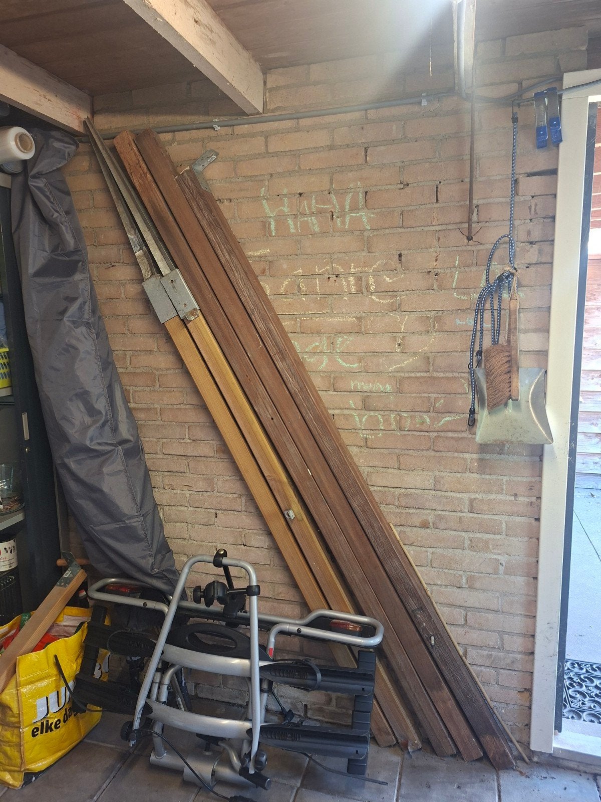 Houten balken, diverse lengtes en houtsoorten, Doe-het-zelf en Verbouw, Ophalen, Gebruikt, Balk, Overige houtsoorten