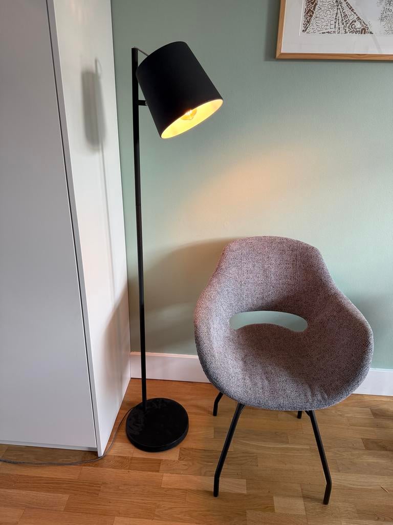 Zuiver Buckle Head Vloerlamp Zwart - 150 cm hoog, Ophalen, Zo goed als nieuw, Metaal, 150 tot 200 cm