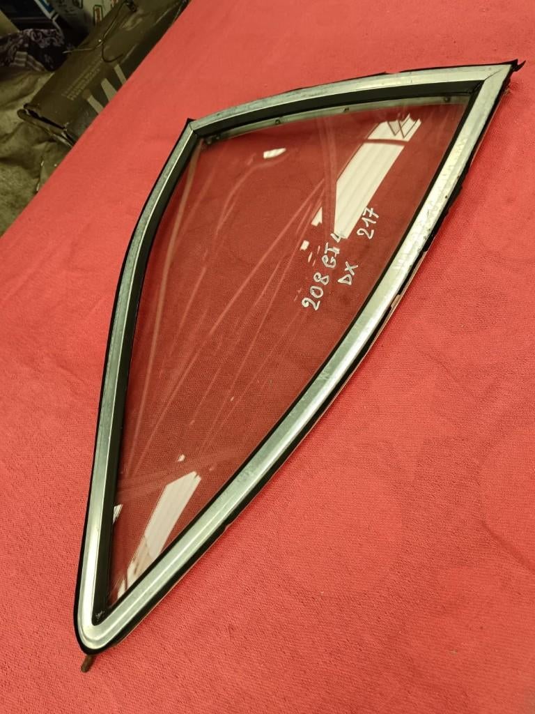 Right rear window Ferrari Dino 208/308 Gt4, Ophalen of Verzenden
