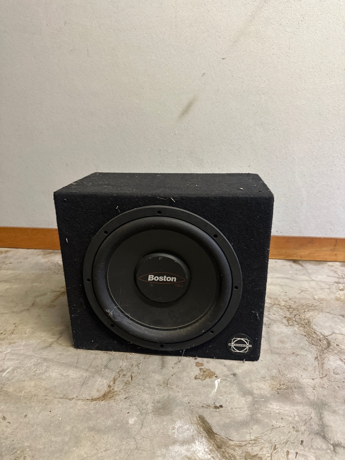 Boston Subwoofer - Krachtige Bass voor uw Audio Systeem, Overige merken, Gebruikt, Inclusief kabels, Subwoofer