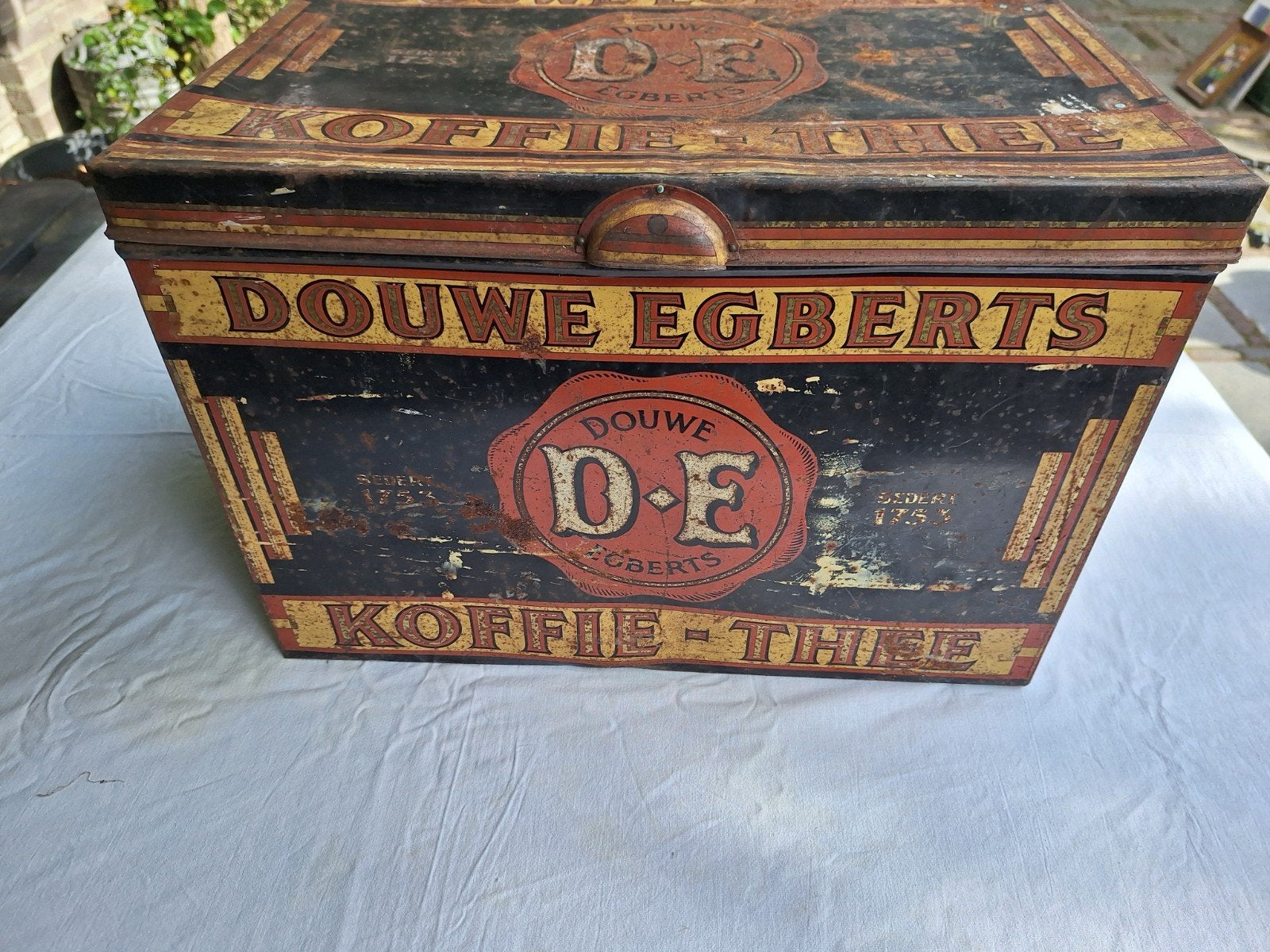 TK : Douwe Egberts Koffie & Thee blik. GROOT, Ophalen, Gebruikt, Koffie, Douwe Egberts