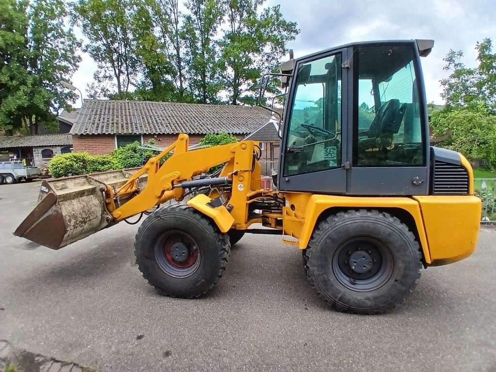 Ahlmann AL85 (bj 2001), Wiellader of Shovel