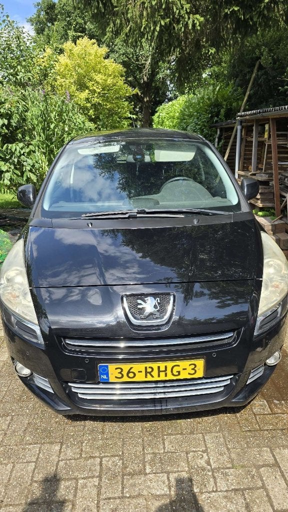 Peugeot 5008 1.6 VTI  2011 Zwart ApK juni 2027, Auto's, Voorwielaandrijving, Euro 5, 4 cilinders, Zwart
