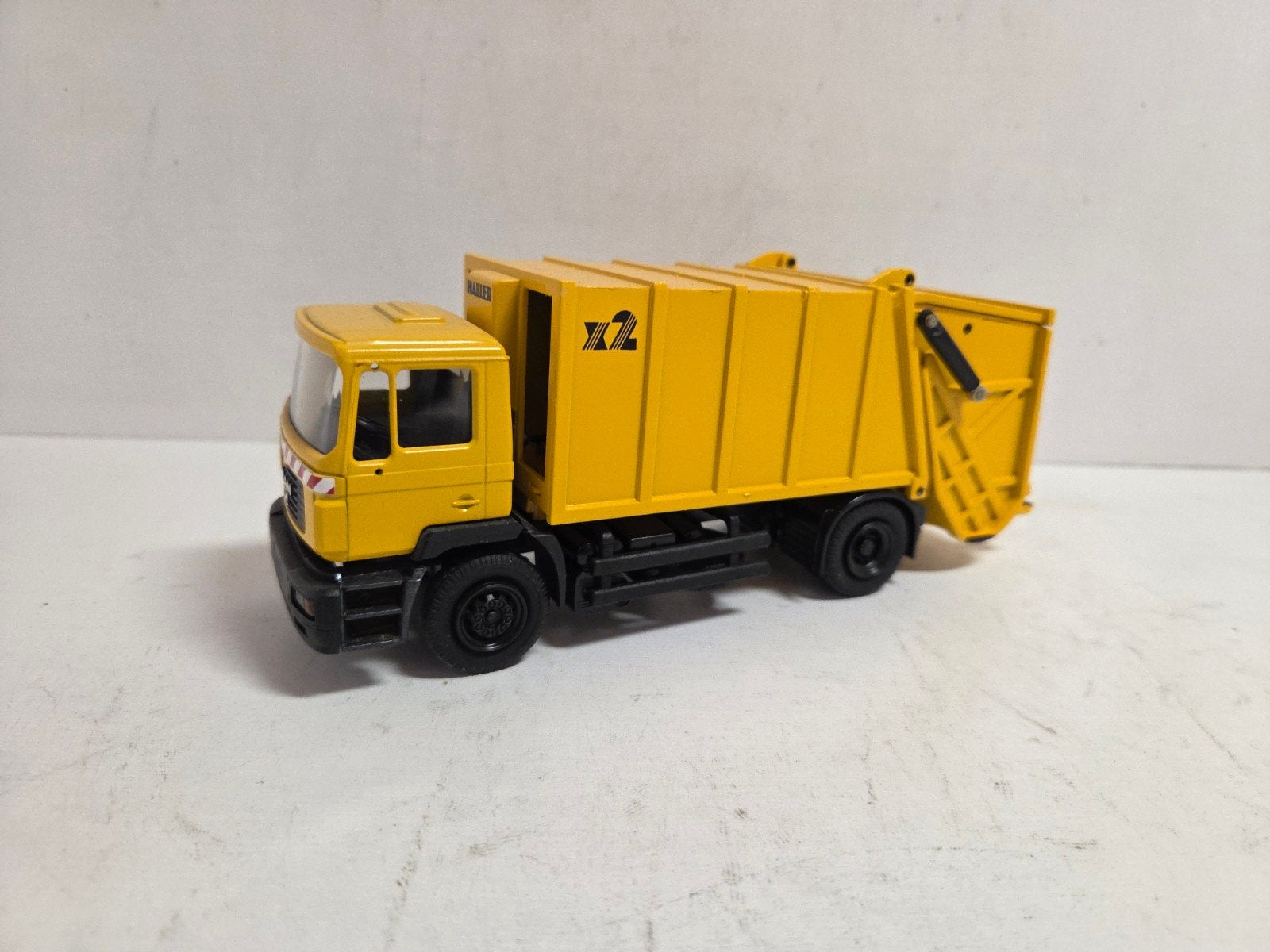 Conrad MAN vuilniswagen 1:50, ., Conrad, Ophalen of Verzenden, Zo goed als nieuw