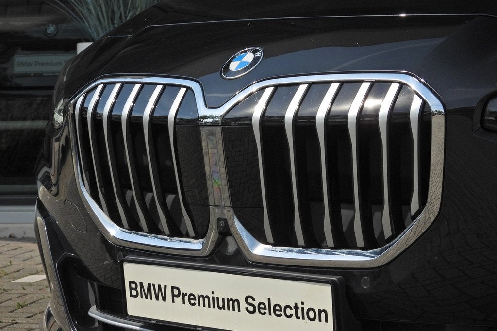 BMW 2 Serie Active Tourer 218i Automaat / Trekhaak / Panoram, 136 pk, Gebruikt, Met garantie (alle), 1445 kg