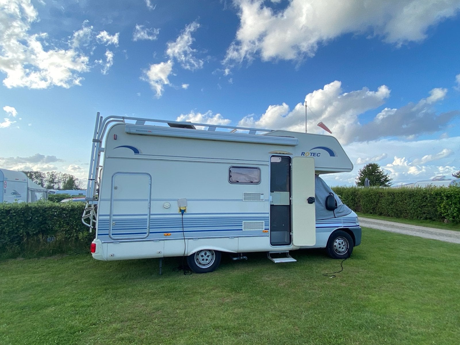 ROTEC Alkoof Camper op Fiat Ducato onderstel, Caravans en Kamperen, Campers, Ringverwarming, Fiat, Treinzit, Boiler