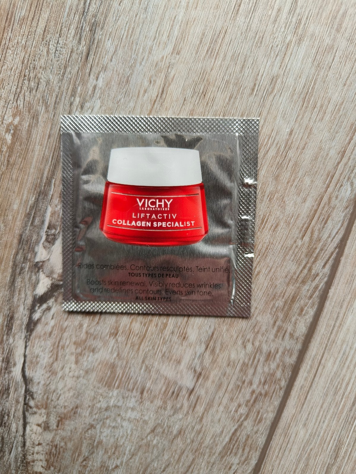 Vichy Liftactiv Collagen Specialist Dagcrème (sample) 1,5ml, Verzenden, Nieuw, Gehele gezicht, Verzorging