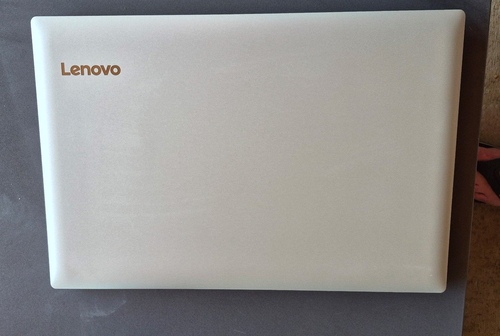 Lenovo IdeaPad 330 17AST - Zo goed als niet gebruikt, Computers en Software, Windows Laptops, 2 tot 3 Ghz, Ophalen of Verzenden