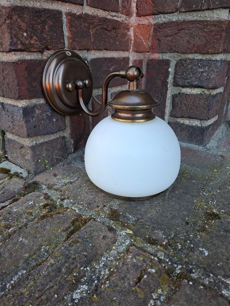 Set van 15 Klassieke Wandlampen – Brons & Matglas, Ophalen of Verzenden, Gebruikt, Glas, Klassiek
