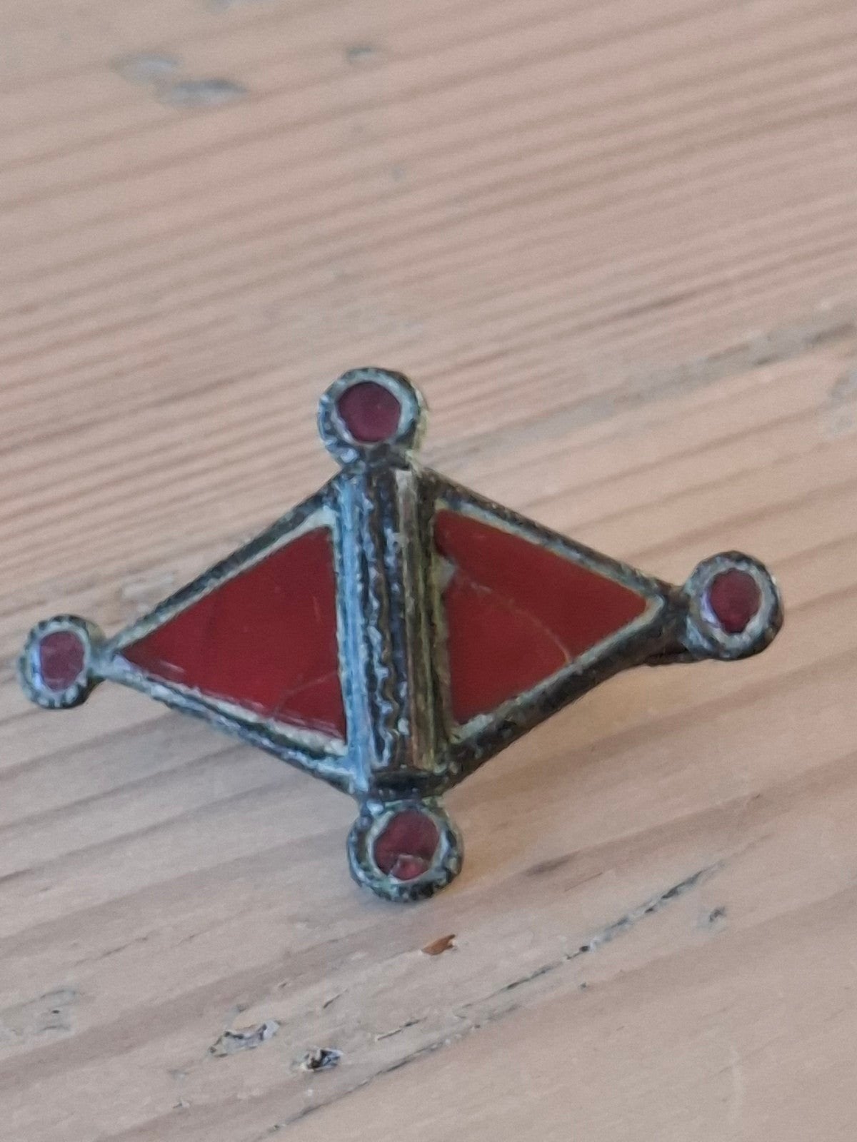 romeinse fibula met glas inleg bodemvondst, Ophalen of Verzenden