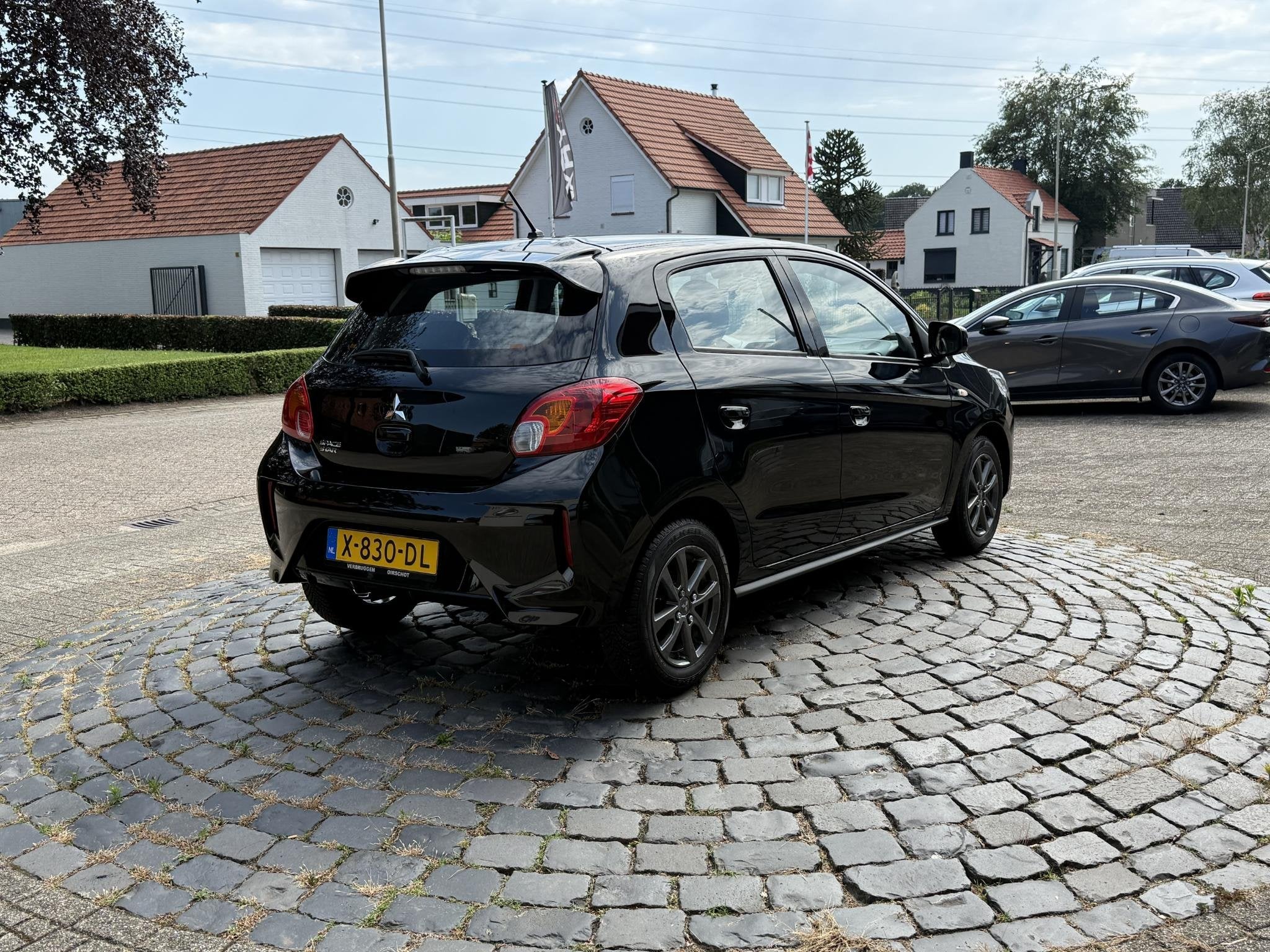 Mitsubishi Space Star 1.2 Cool+ | 14" LMV | Airco | DAB | Al, Voorwielaandrijving, 12 maanden, Gebruikt, Zwart