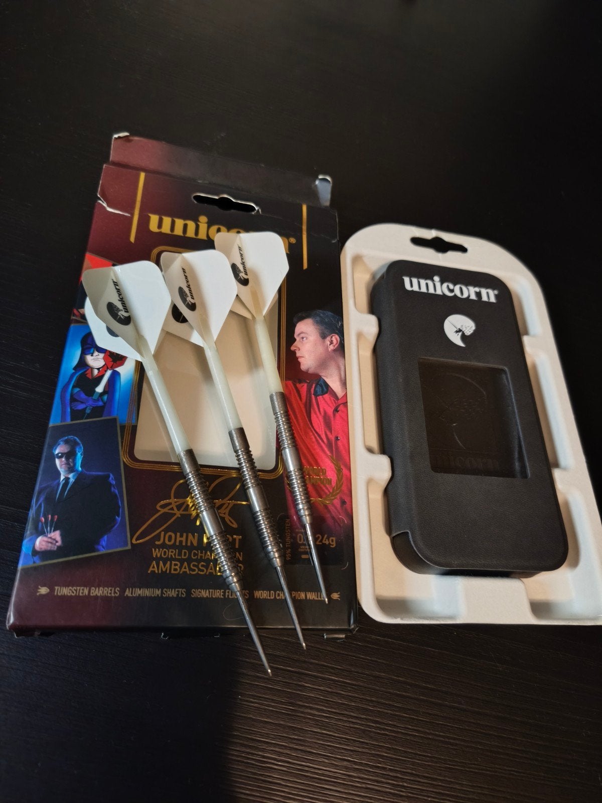 Unicorn John Part - ambassador darts - 24 gram, Ophalen of Verzenden, Gebruikt, Pijlen