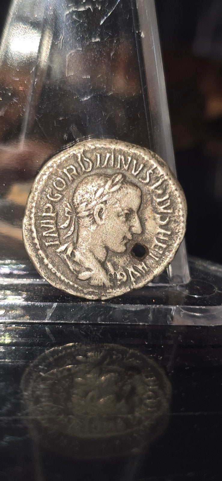 Zilveren Denarius Gordianus III met gaatje gemaakt Romeins, Ophalen of Verzenden, Midden-Oosten, Losse munt, Zilver