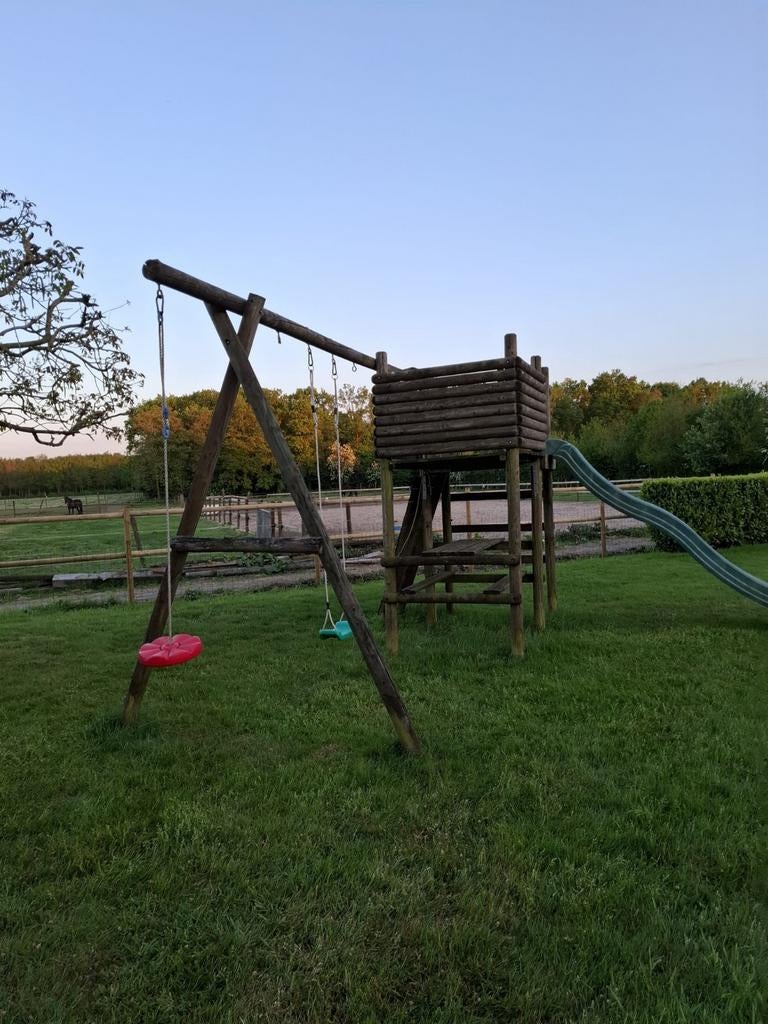 Speeltuin speeltoestel, duikelrek, glijbaan, Ophalen, Glijbaan