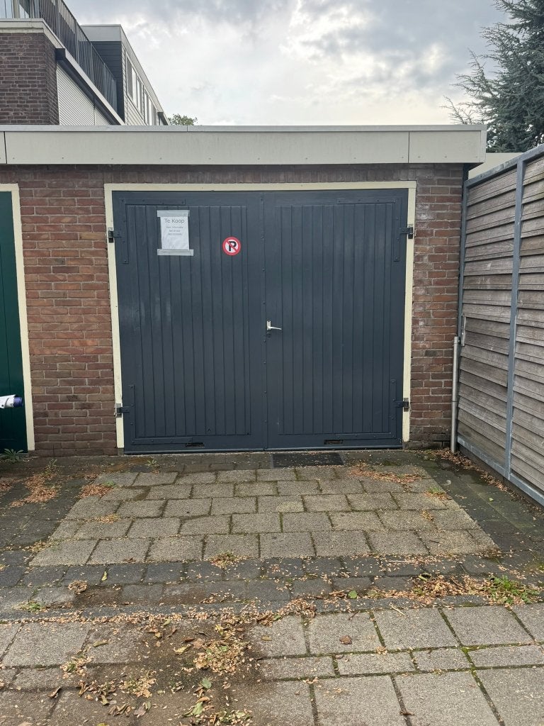 Garagebox te koop – eigen grond – Zoetermeer-Dorp