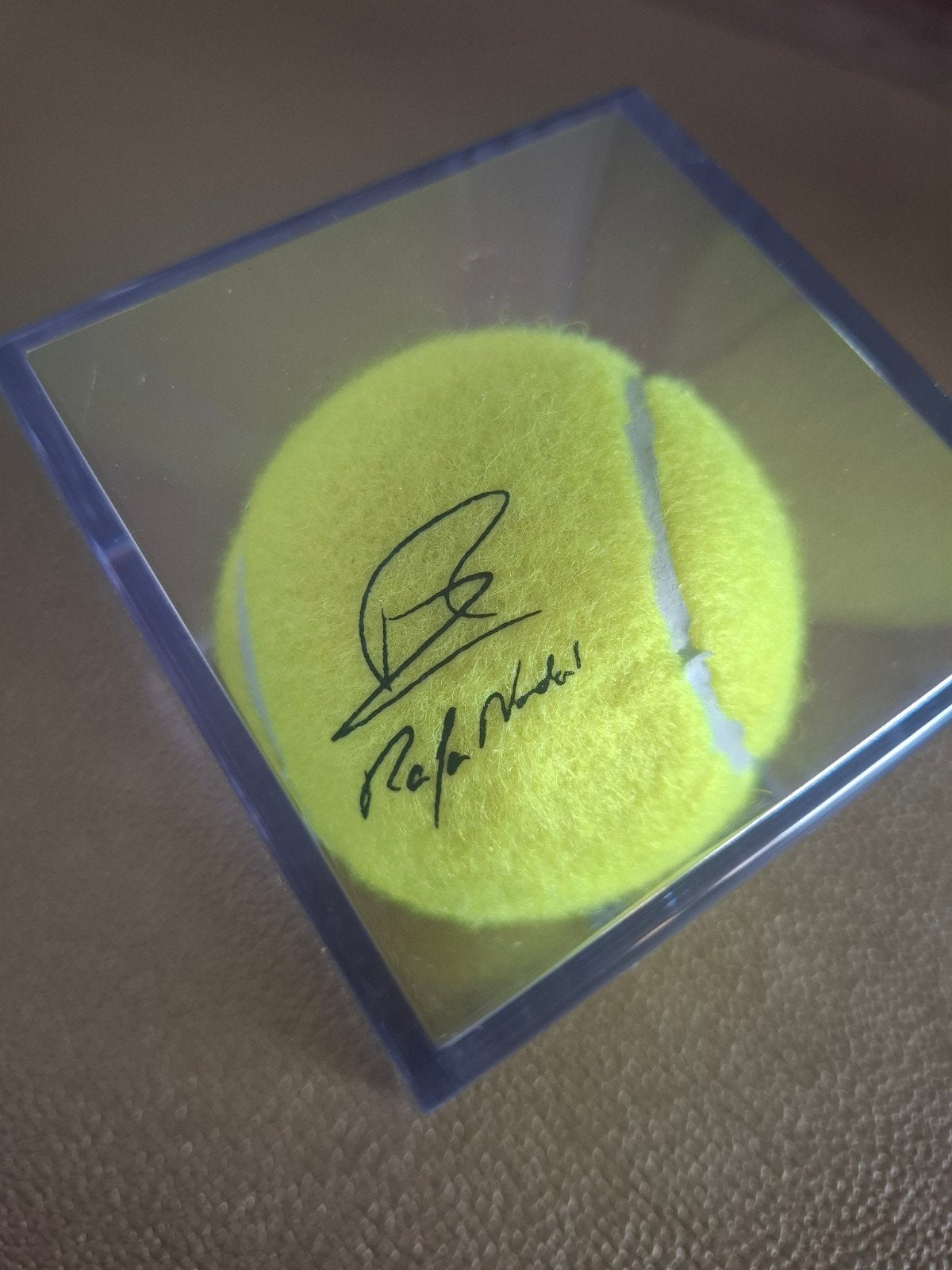 Tennisbal met handtekening van Rafael Nadal, Overige merken, Ballen, L00, Ophalen of Verzenden