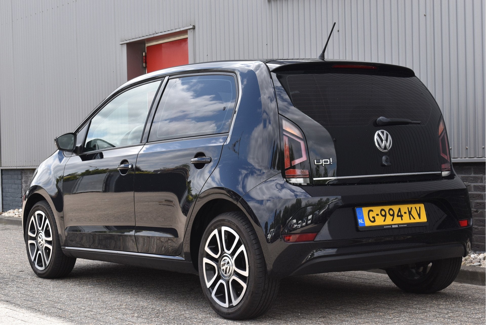 Volkswagen up! 1.0 BMT move up! 5-drs 16 inch, Bluetooth,, Auto's, Volkswagen, Voorwielaandrijving, Gebruikt, Zwart, Origineel Nederlands