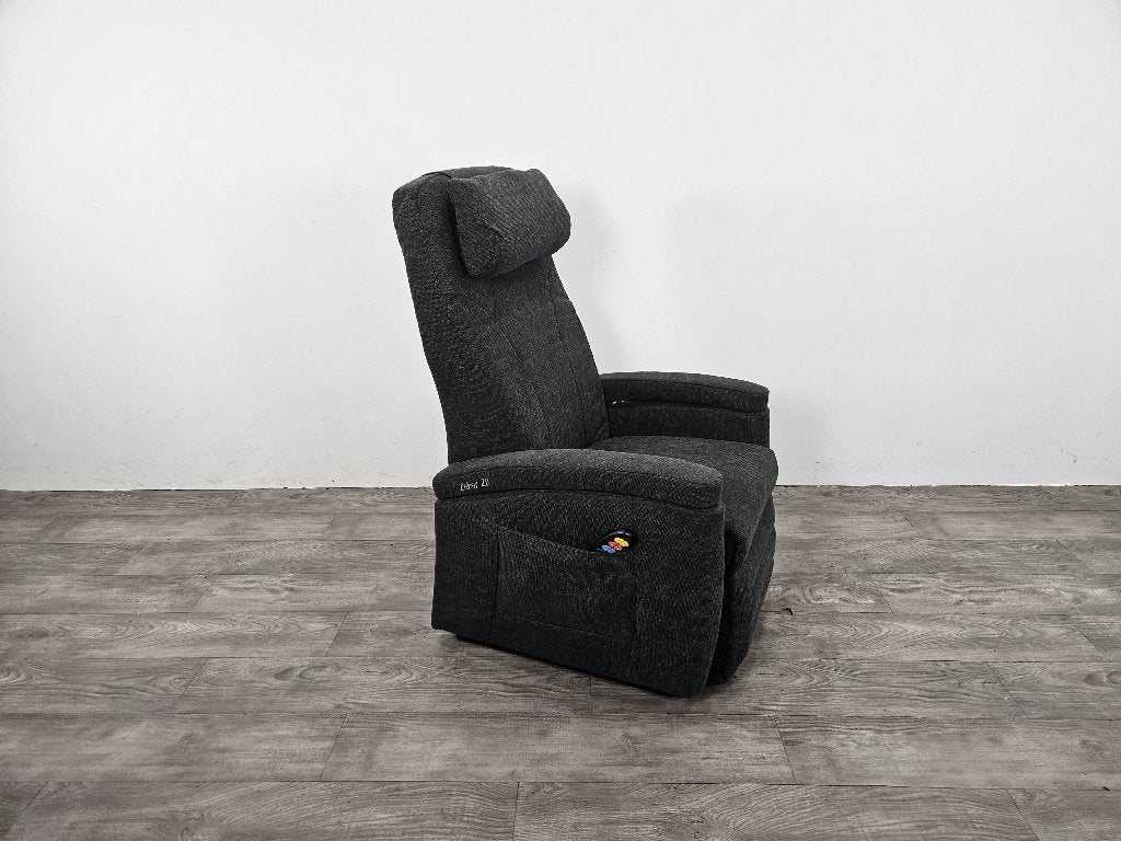 Foto 5 van Luxe sta-op stoel huren €70,- pm