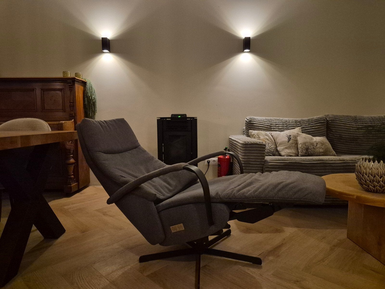 Prominent Humberto electrische fauteuil met accu en lader, Huis en Inrichting, Ophalen, Zo goed als nieuw, Stof, 50 tot 75 cm